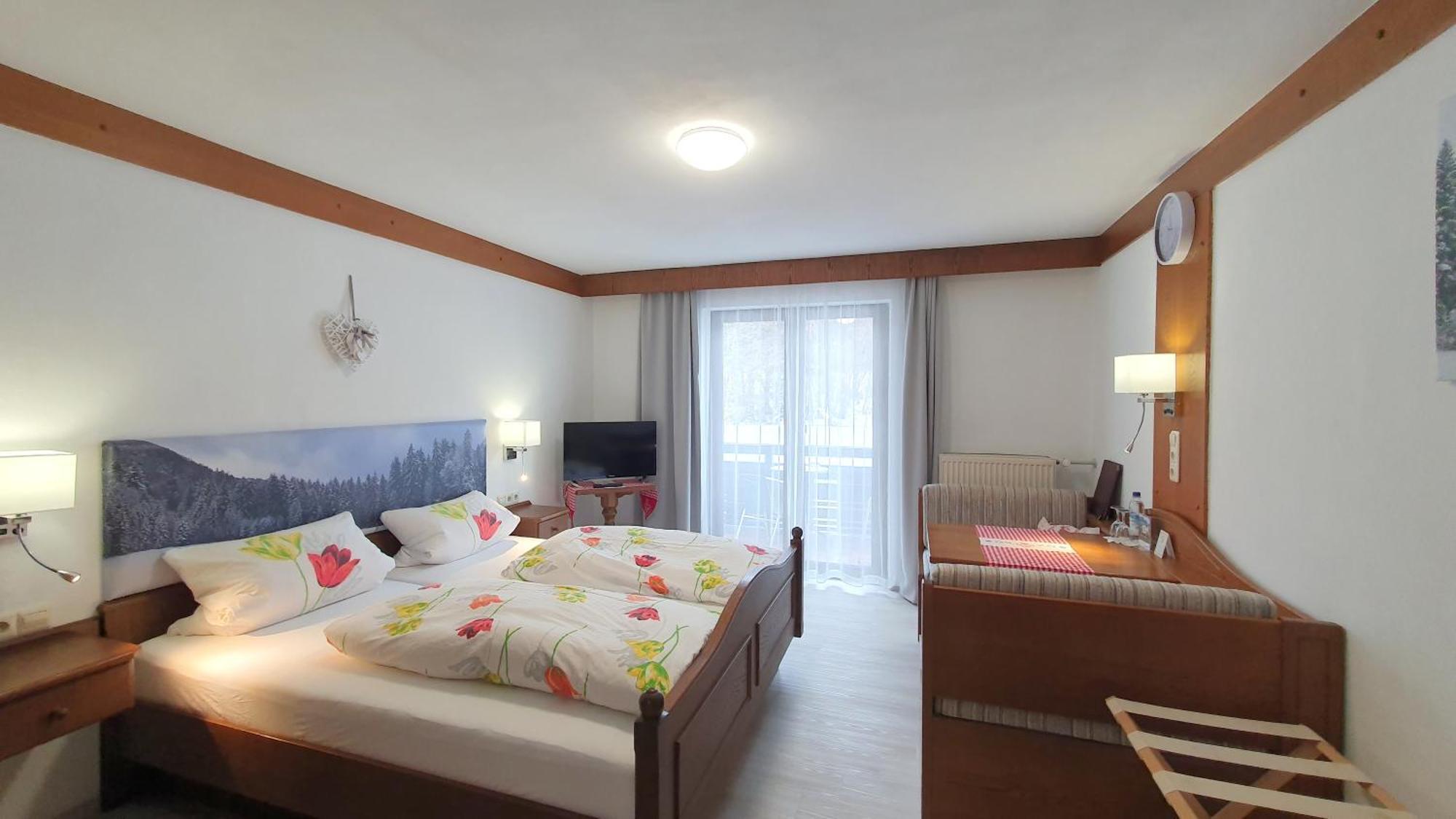 Hotel Garni Haus Alpine - Chiemgau Karte Inkl Ruhpolding Εξωτερικό φωτογραφία
