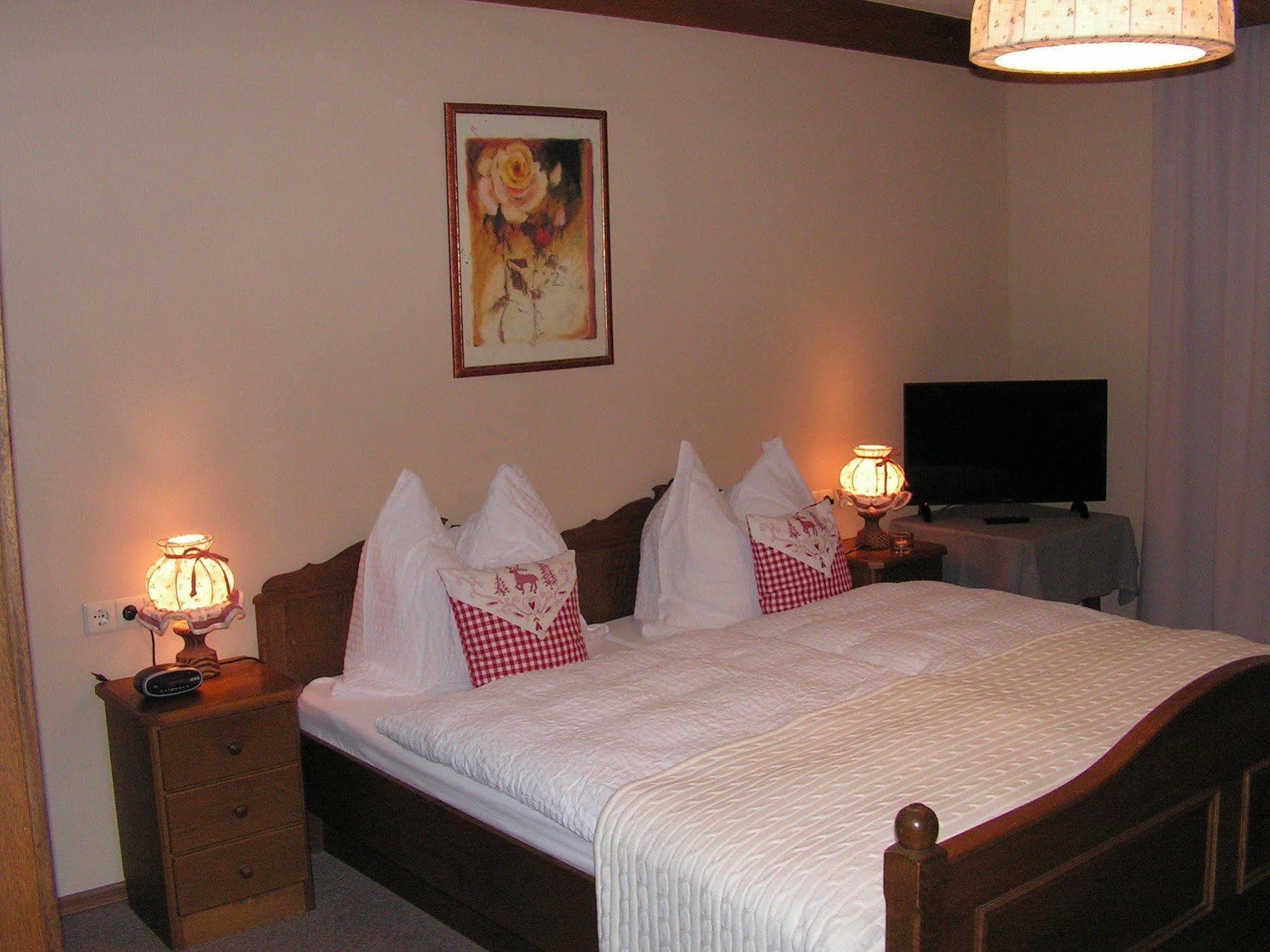 Hotel Garni Haus Alpine - Chiemgau Karte Inkl Ruhpolding Εξωτερικό φωτογραφία